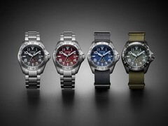 Een afbeelding van de vier Citizen Promaster GMT BJ715 horloges