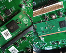 De Raspberry Pi Compute Module 3E is een ander alternatief voor de Compute Module 3+, na de Compute Module 4S. (Afbeelding bron: @PiOCKET)