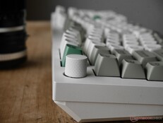 De karteling op de herprogrammeerbare knop maakt hem gemakkelijk te gebruiken. 