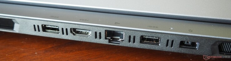 Achterkant: USB-A 3.2 Gen 1, HDMI 2.1, RJ45 Ethernet, USB-A 3.2 Gen 1, voeding