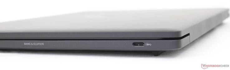 Rechts: USB-C 4 met Thunderbolt 3 + Power Delivery + DisplayPort 1.4 (40 Gbps)
