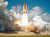 De lancering van Space Shuttle Challenger vanaf Complex 39 (bron: NASA via Unsplash; bijgesneden)