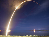 Geen Falcon 9, maar dit is ongeveer hoe PACE de ruimte in vliegt. (Bron: pixabay/SpaceX-Imagery)