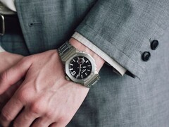 Het nieuwe Casio MRG-B2100D horloge heeft een soortgelijk ontwerp als de oudere MRG-B2100D-1A (afbeelding). (Afbeeldingsbron: Casio)