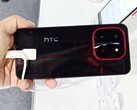 HTC heeft zijn nieuwe Wildfire gaming-smartphone al onthuld op een techbeurs (Afb. bron: @hkyamane)