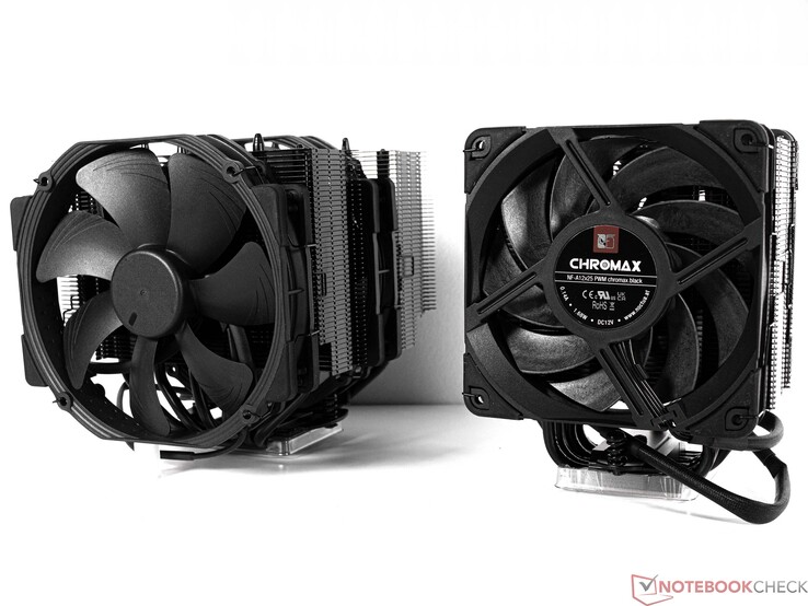 Noctua NH-D15 (links) en Noctua NH-U12A (rechts) elk in de Chromax Black Edition