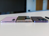 Vergelijking (vanaf links): Samsung Galaxy S23, Magic V2, iPhone 14 Pro (Foto: Daniel Schmidt)