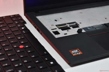 Lenovo ThinkPad P14s Gen 6 AMD: door gebruiker vervangbaar toetsenbord