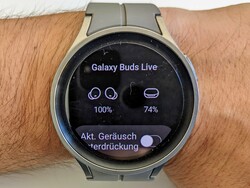 De Galaxy Watch5 Pro werkt probleemloos met Bluetooth-hoofdtelefoons