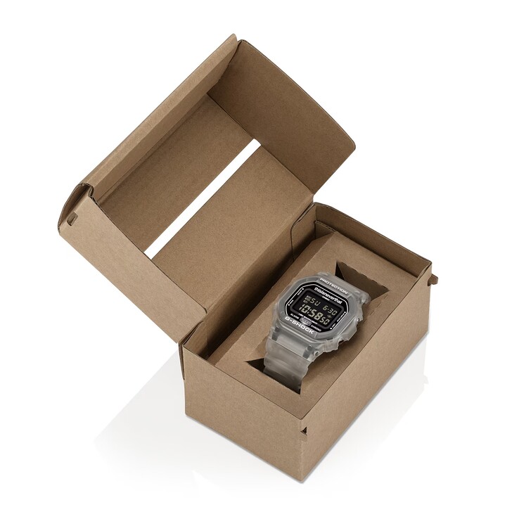 Casio levert de DW-5600TNT-7 in een speciale verpakking die speciaal voor deze samenwerking is ontworpen.