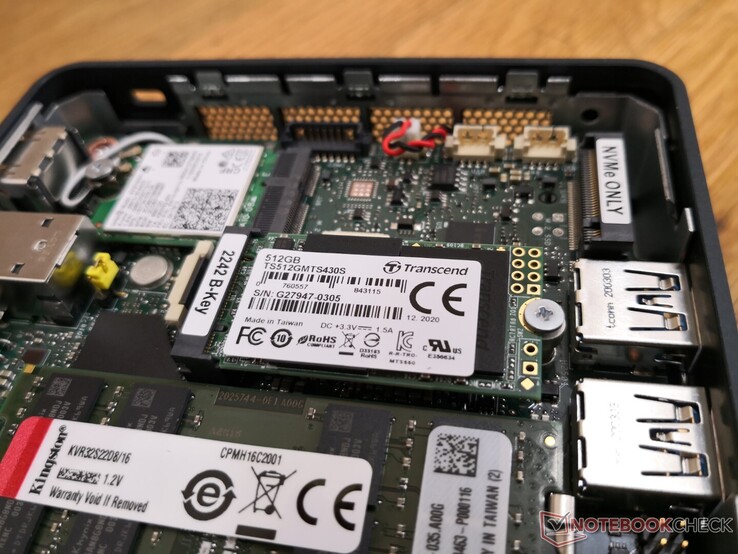 Hoewel er geen 2,5-inch SATA III-ondersteuning is, kunnen gebruikers tot twee M.2 SSD's installeren (2242 + 2280). PCIe 4.0 NVMe-schijven worden ondersteund
