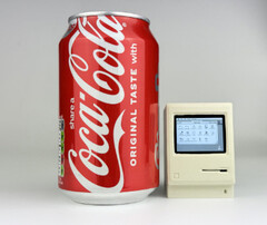 Nick Gillard bouwt de pico-mac-nano, een 62 mm hoge Mac Classic die wordt aangedreven door een WaveShare Pico Zero. (Afbeeldingsbron: Nick Gillard)
