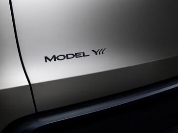 De nieuwe Model Y L-badge.