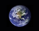 De blauwe knikker (Afbeeldingsbron: NASA's Earth Observatory; bewerkt)