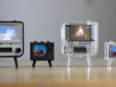 TinyCircuits levert software om inhoud te formatteren voor deze kleine displays. (Beeldbron: TinyCircuits)