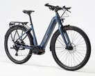 De Decathlon Stilus E-Touring fiets heeft een actieradius van 130 km (~81 mijl). (Afbeelding bron: Decathlon)