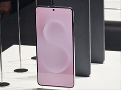 De Galaxy S25 Edge zou de op één na duurste telefoon uit de serie kunnen zijn (Foto bron: @r3dash op X)