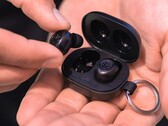 De JBuds Mini zijn de kleinste draadloze oordopjes van een groot merk (Afbeelding Bron: JLab)