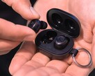 De JBuds Mini zijn de kleinste draadloze oordopjes van een groot merk (Afbeelding Bron: JLab)