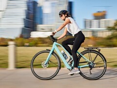 De Trek FX+ is een stadse e-bike met een topsnelheid van 20 mph (~32 kph). (Afbeelding bron: Trek)