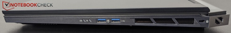 Rechts: 2x USB-A (5 Gbps), Kensington