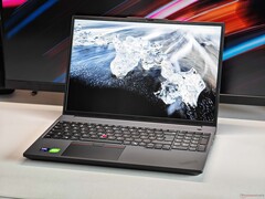 Lenovo ThinkPad P16v Gen 3 (bron: Notebookcheck)