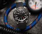 Het matzwarte duikhorloge Hanhart Aquasphere biedt een gangreserve van 38 uur