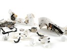 De AirPods Pro 3 (hier afgebeeld, uit elkaar gehaald) kreeg van iFixit een oorverdovende 0 op 10 voor repareerbaarheid. (Afbeeldingsbron: iFixit)