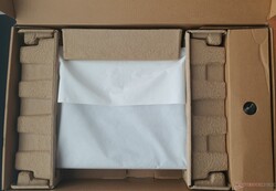 Verpakkingsmateriaal gedeeltelijk gerecycleerd &amp; gemaakt van papierpulp