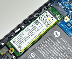 De SK Hynix SSD van de Pavilion Plus 14 is niet de snelste die we in zijn soort hebben gezien