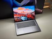 Microsoft Surface Laptop Ultra RTX Spark review - Het Mini-LED-paneel van 2000 nits is een probleem
