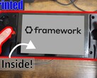 TommyB bouwt een gaming-handheld met het moederbord van een Framework-laptop (Afbeelding bron: TommyB op YouTube)