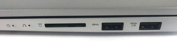Rechts: 2 x USB 3.2 Type-A, 1 x 4-in-1 kaartlezer (MMC, SDHC, SDXC, SD)