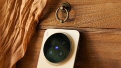 De Vivo X300 Pro wordt vandaag officieel gepresenteerd in Wenen. Recente lekken suggereren nog hogere prijzen dan de Oppo Find X9 Pro. (Afbeeldingsbron: Weibo)