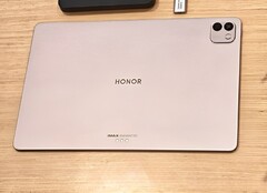Er is een nieuwe variant van de Honor MagicPac 3 Pro tablet met een 12,3-inch OLED-scherm teased.