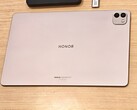 Er is een nieuwe variant van de Honor MagicPac 3 Pro tablet met een 12,3-inch OLED-scherm teased.