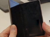 De Pixel Fold wordt Google's duurste toestel tot nu toe. (Beeldbron: @Za_Raczke)