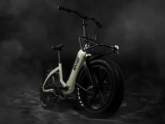 De Blaupunkt Enno Fat Folding E-bike heeft brede 20-in banden. (Afbeelding bron: Blaupunkt)