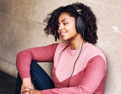 De nieuwe HD505 over-ear hoofdtelefoon wordt verondersteld high-end geluid te bieden tegen middenklasse prijzen (Afbeelding bron: Sennheiser)