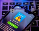 Gebruikers met een gratis Spotify-account kunnen nu eindelijk direct nummers selecteren. (Afbeeldingsbron: omid armin)