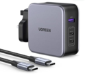 De UGreen 140W PD3.1 Nexode Charger is compact, ongeveer 22% kleiner dan zijn Apple equivalent. (Beeldbron: UGreen)