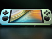 De Retroid Pocket 3 Plus Metal Edition weegt 285 g, 50 g meer dan de standaard editie. (Afbeeldingsbron: Retroid)