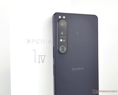 De Xperia 1 V zal naar verwachting erg veel lijken op zijn voorganger, afgebeeld. (Afbeelding bron: NotebookCheck)