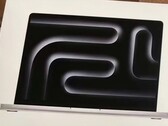 Deze foto toont naar verluidt de verpakking van de volgende MacBook Pro. (Afbeelding: Weibo, via ShrimpApplePro)