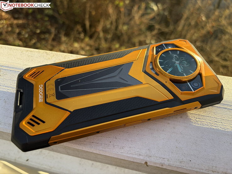 Doogee S200 Ultra in de test. Testapparaat geleverd door Doogee.