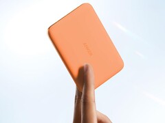 Anker Nano Power Bank (5K, MagGo, Slim) in Cosmic Orange