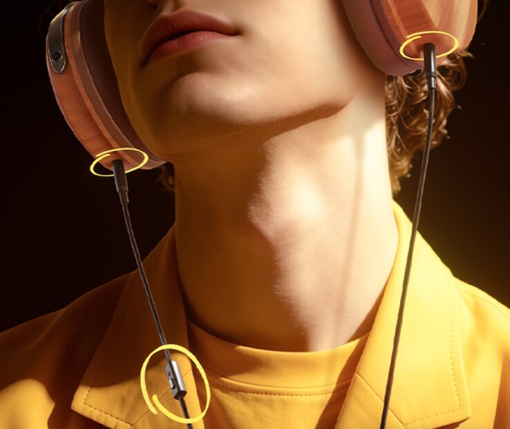 De Fiio Snowsky Nature-hoofdtelefoon wordt geleverd met een afneembare kabel met een in-line afstandsbediening.
