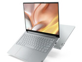 De Yoga Slim 7 Pro is verkrijgbaar in de kleuren Cloud Grey en Storm Grey, met glazen en mylar beeldschermafwerkingen. (Afbeelding bron: Lenovo)