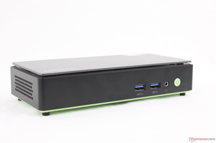 Voorkant: 2x USB-A 3.2 Gen. 2, 3,5 mm combo, aan/uit-knop