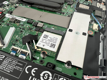 Wi-Fi module en M.2 SSD kunnen worden verwisseld.